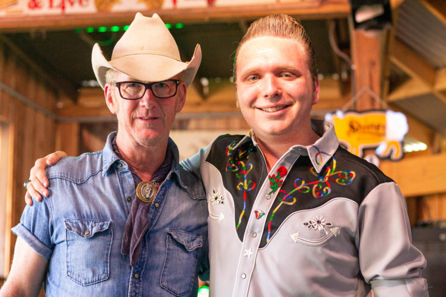 After Ryan Glenn Band’s 45-minute opening set, lead singer of Two Tons of Steel, Kevin Geil, began to set up for his band’s performance. Senior Ryan LaFollette has shared the stage with other Texas performers on frequent occasions, such as  Dale Watson.